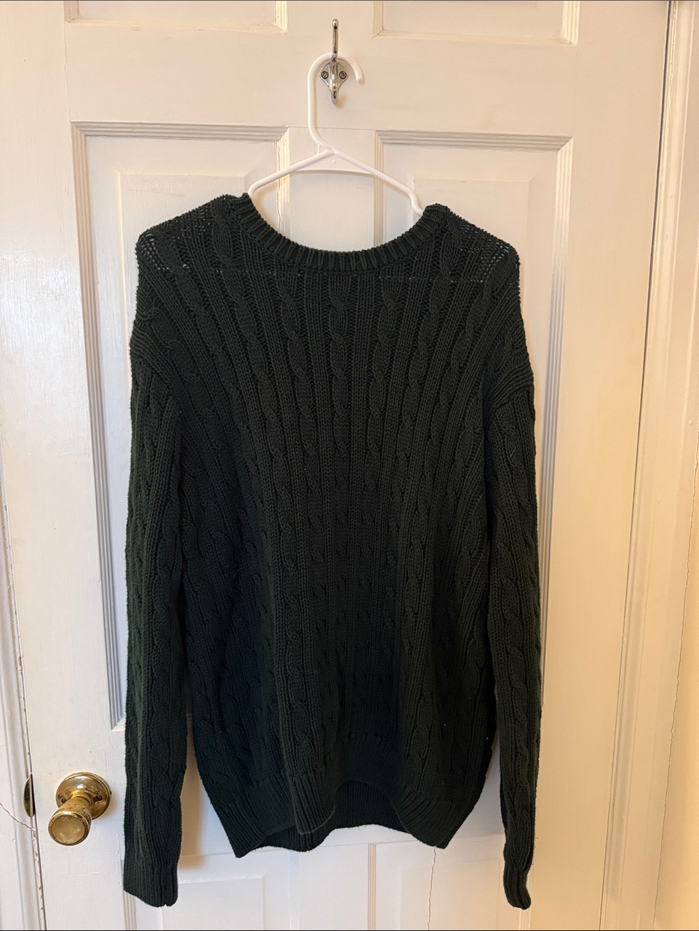Brandy Melville Dark Green Cable Knit Crewneck Sweater
